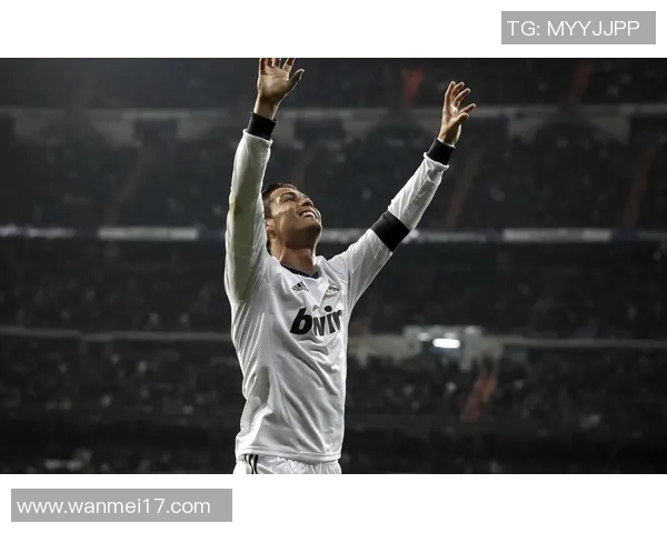 足球明星高清站台图片展示球场魅力与运动精神的完美结合 足球明星高清站台图片展示球场魅力与运动精神的完美结合