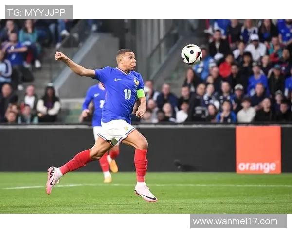 当前足球界的顶尖明星有哪些他们的表现如何影响着比赛和球迷的热情 当前足球界的顶尖明星有哪些他们的表现如何影响着比赛和球迷的热情