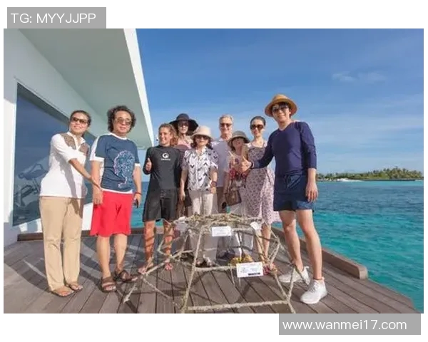 郎朗与足球明星同框合影展现音乐与运动的完美融合瞬间